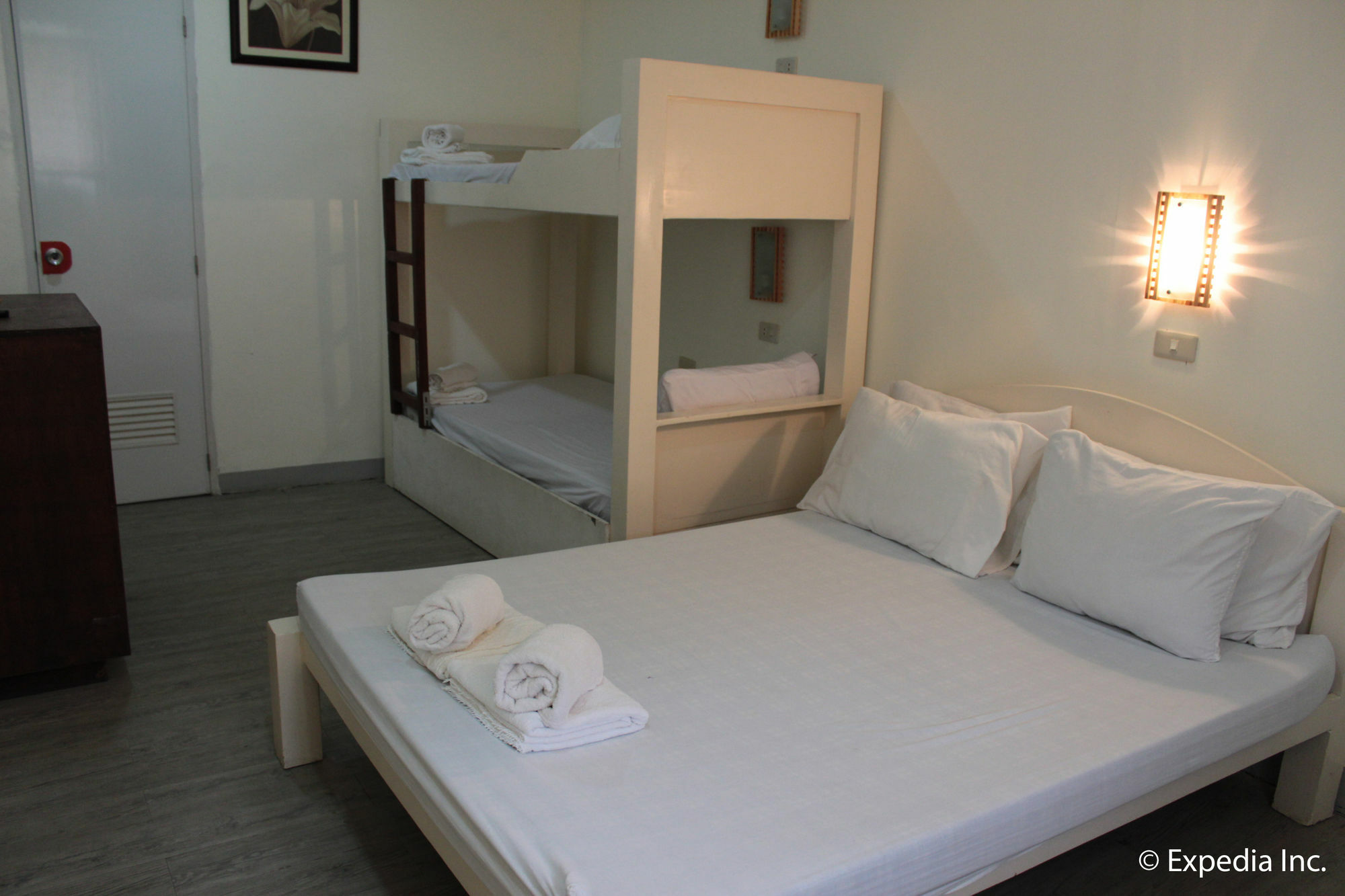 Reddoorz Plus Near Vigan Convention Center Exterior foto